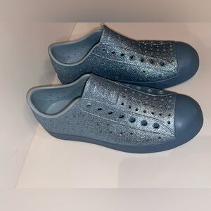 NWOB Native Shoes Jefferson Sugarlite Blue Glitter Sz Kids J3